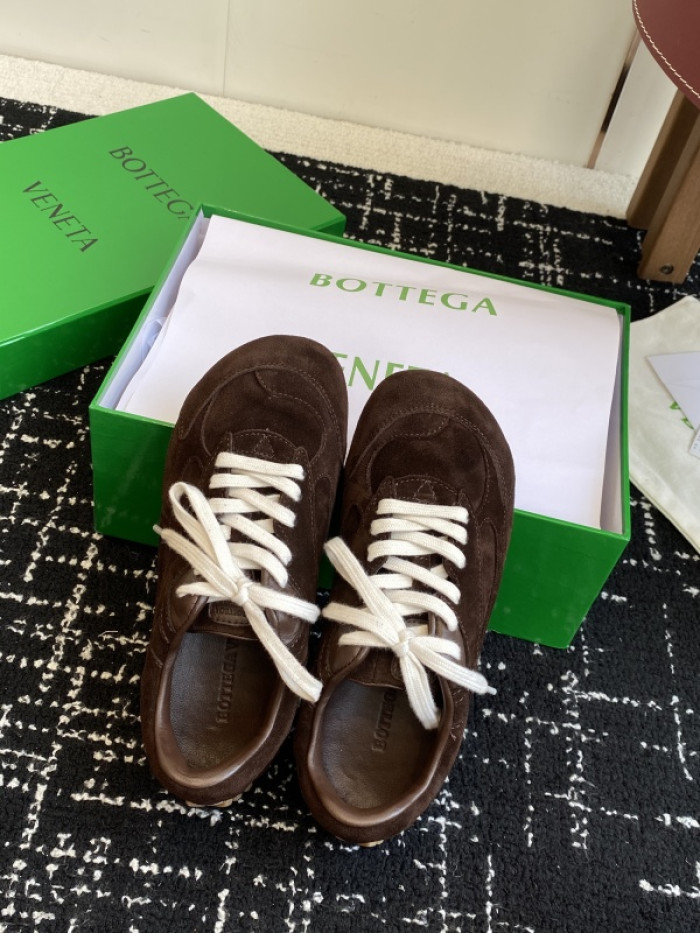 b0tt*ga Ven*ta  sneaker