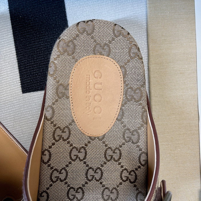 Gv*c slippers