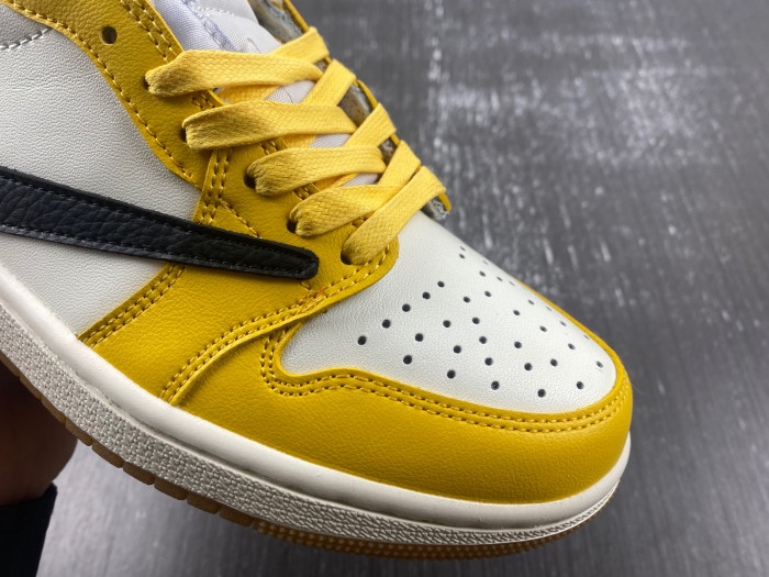 Travis Scott x Air Jordan 1 Low DZ4137-700