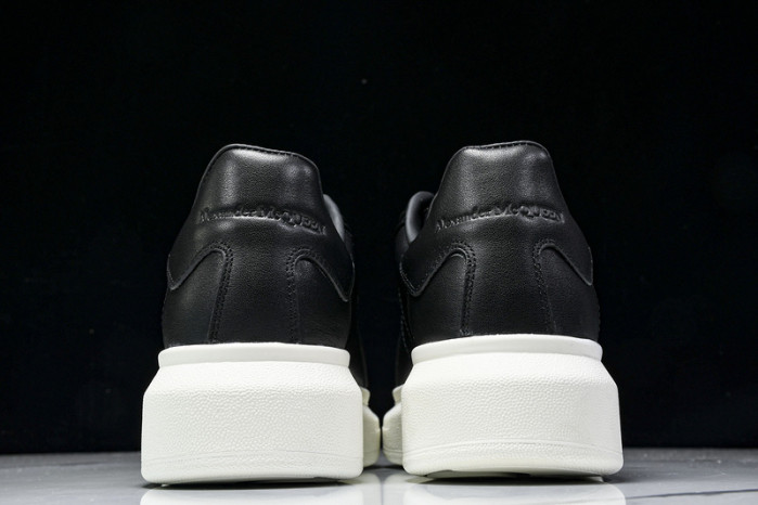 MQ Sneakers