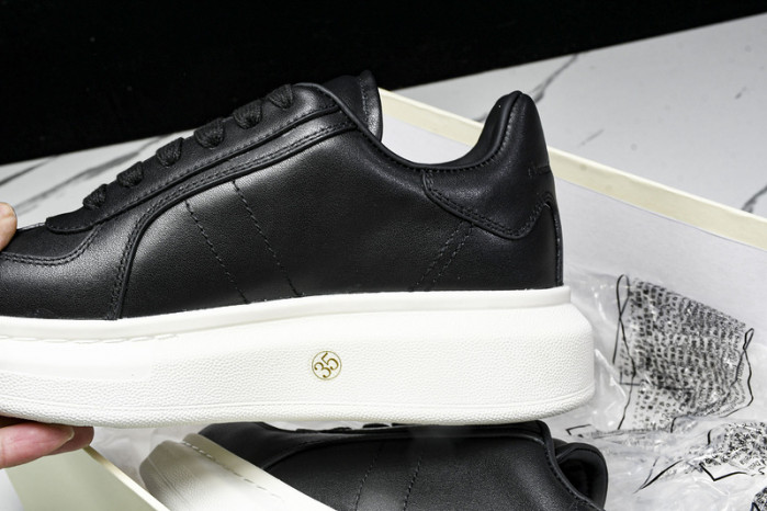 MQ Sneakers