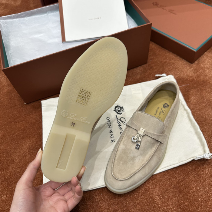 L0R0 P1ANA SNEAKER