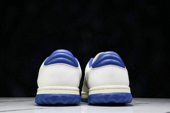 Gv*c sneaker