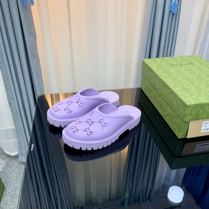 Gv*c slippers