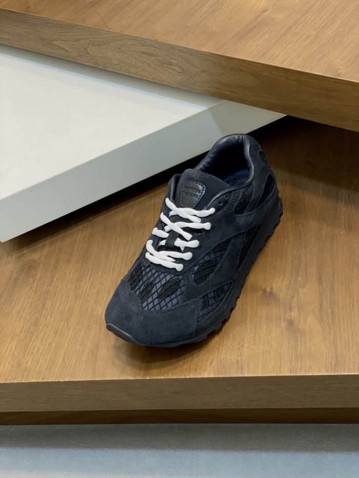b0tt*ga Ven*ta orbit sneaker