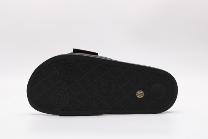 Gv*c slippers