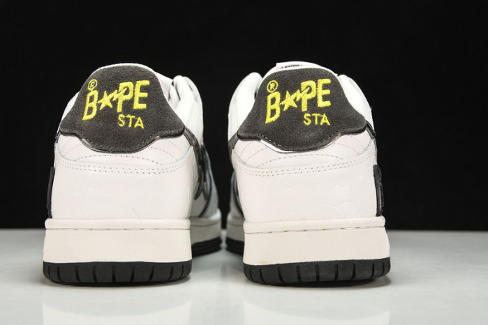 A B*THING APE  YEE-001
