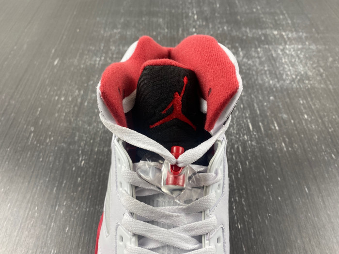 Air Jordan 5 “Fire Red”  136027-120