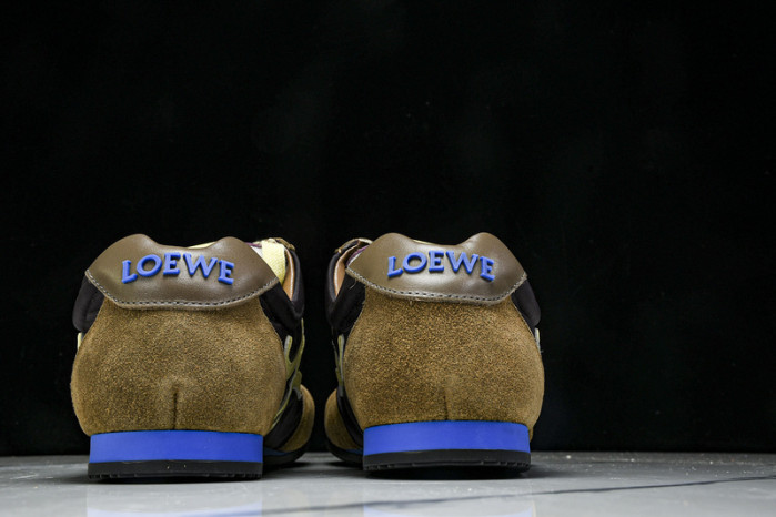 L*0ewe Ballet Runner  LW-FOR04