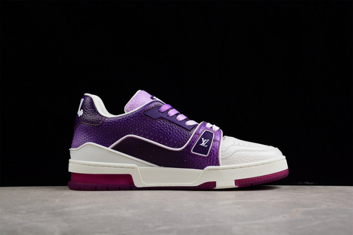 LV SNEAKER LOW YEE-017