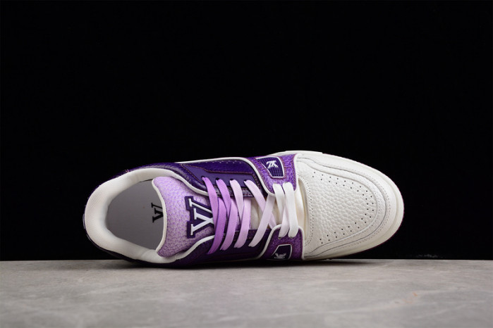 LV SNEAKER LOW YEE-017