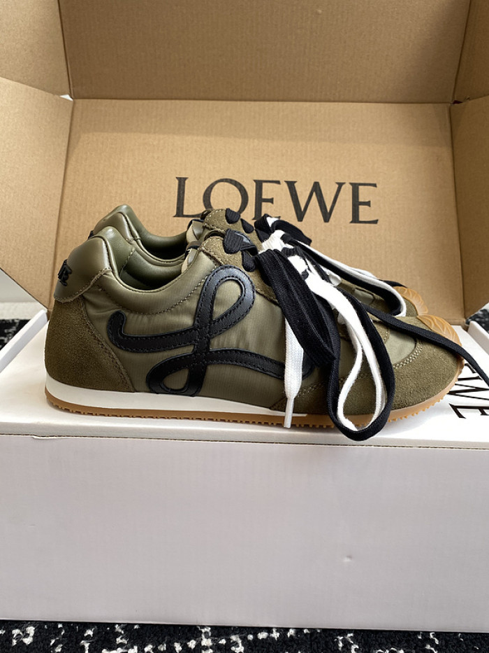 L*0ewe Ballet Runner LW-FOR19