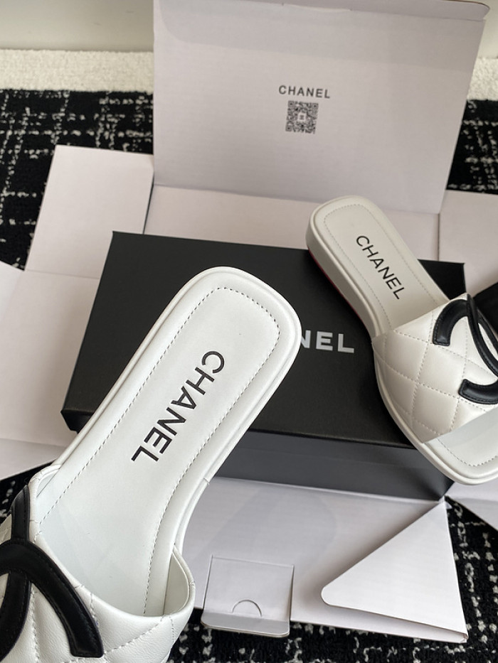 CH*NEL SLIPPERS