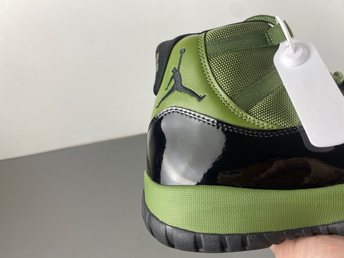 Air Jordan 11  CT8012-300
