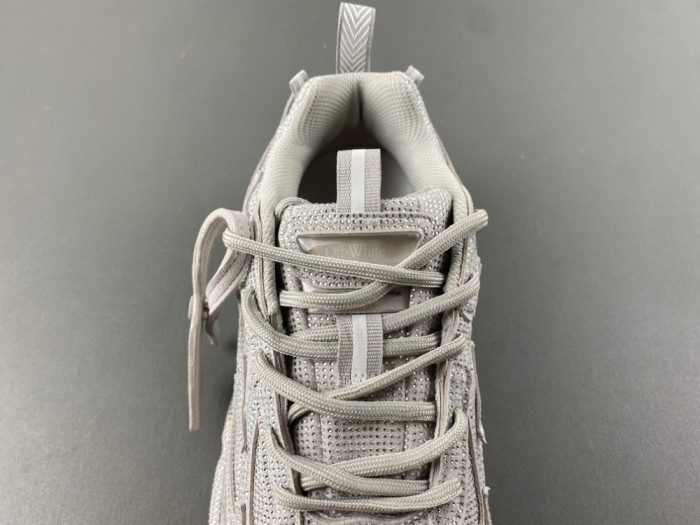 OF C/O  SNEAKER  FOR-081901
