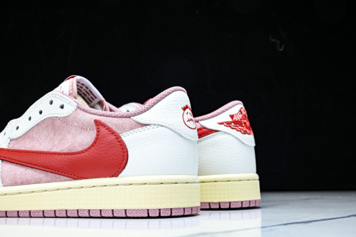 Travis Scott x Air Jordan 1 Low OG DM7866-100