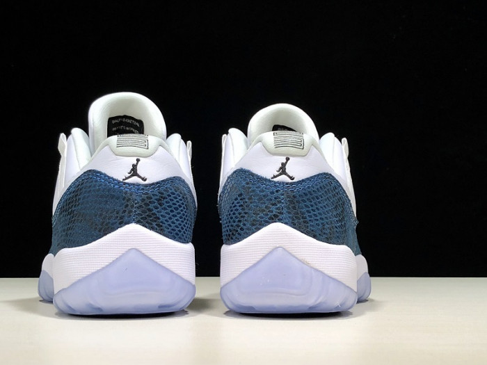 Air Jordan 11 Low 
