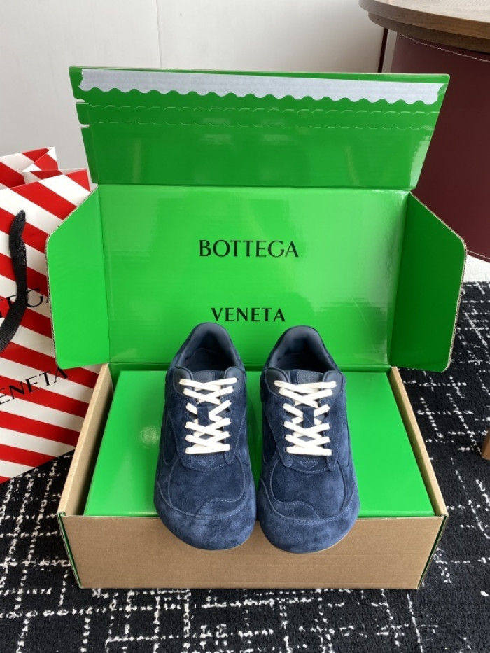 b0tt*ga Ven*ta  sneaker