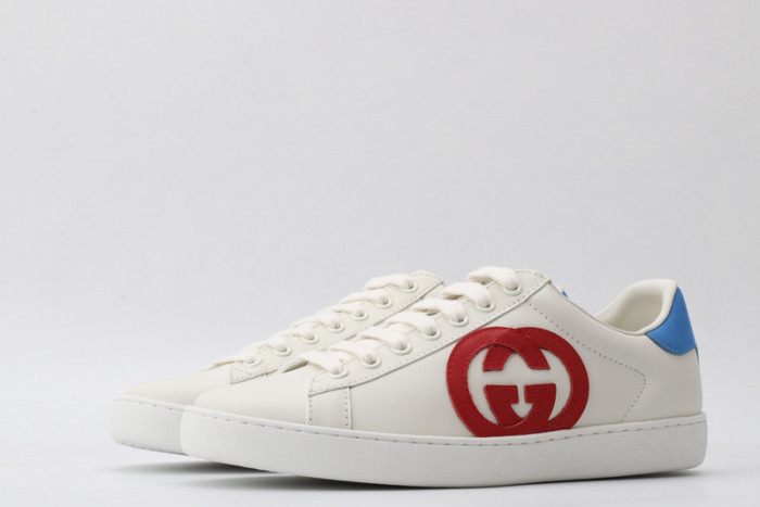 Gv*c ace embroidered low-top sneaker 431942a38g09066